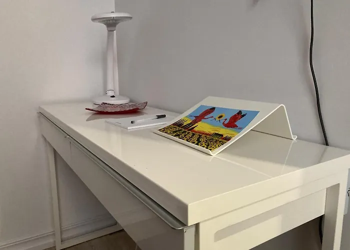 & Central, Specious, Superior Apartment, Brand New Рига