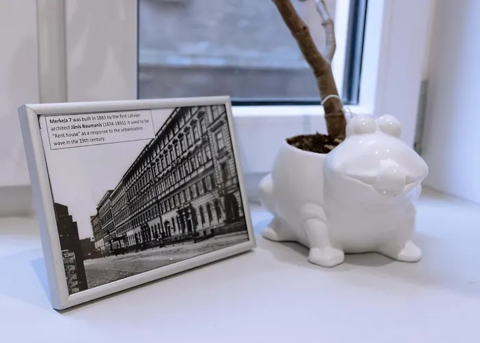 & Central, Specious, Superior Apartment, Brand New Рига